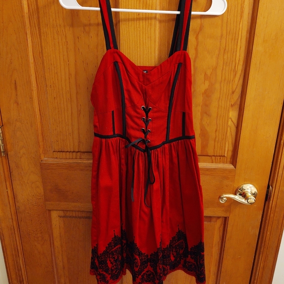 Hot Topic Gothic Dress - Picture 7 of 11